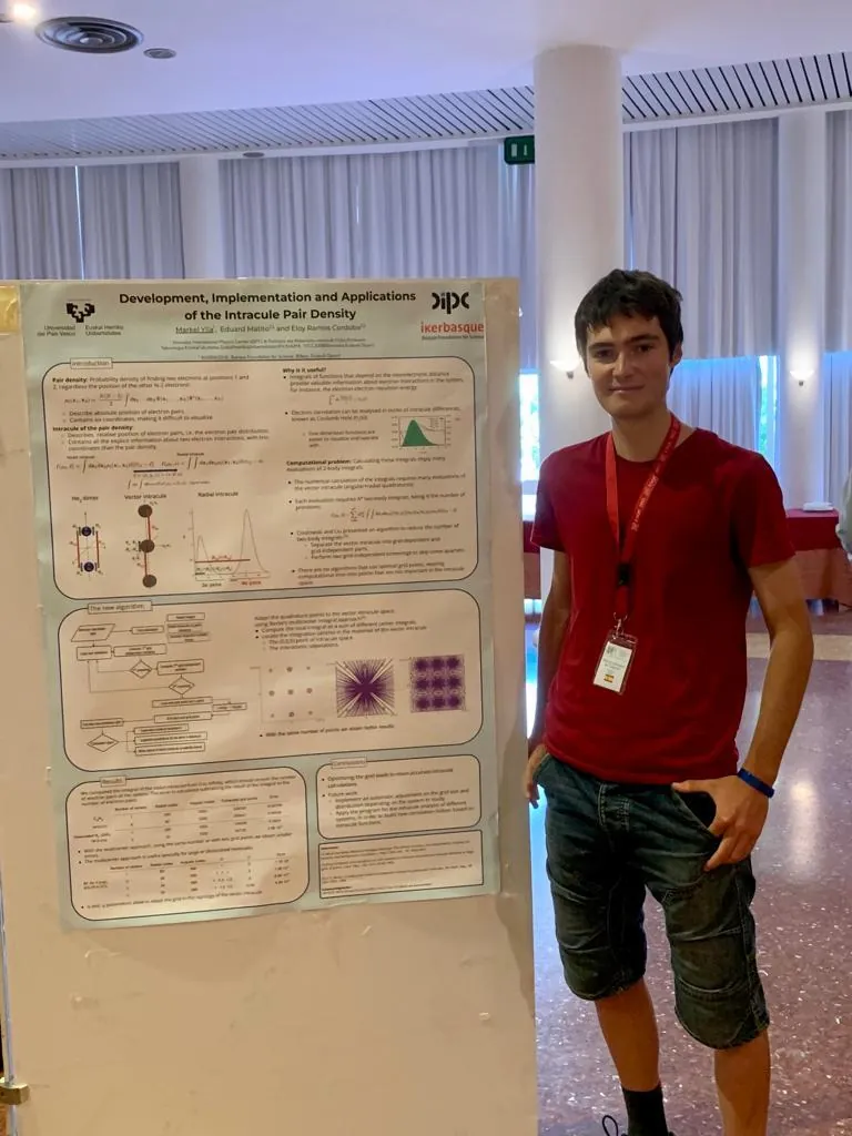 Markel at his poster (DFT2022)